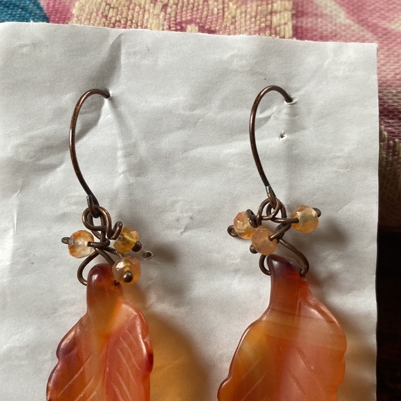 Carnelian earrings carved leaves dangling earrings Copper NEW hand made - Picture 4 of 5